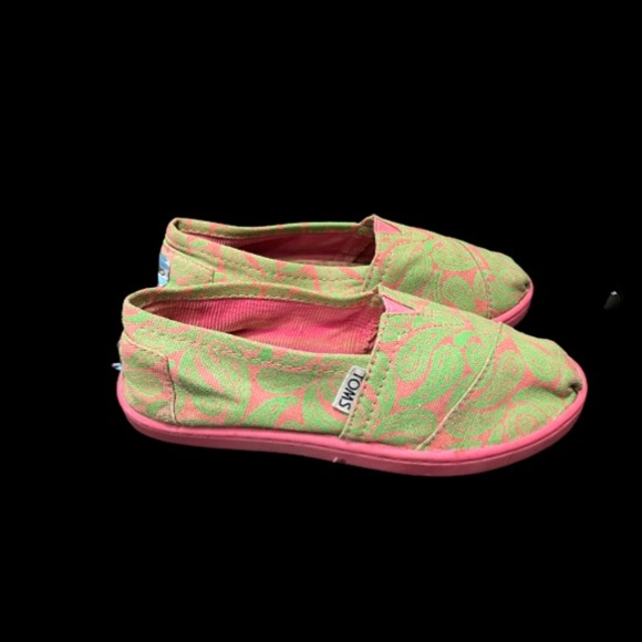 Toms slip ons, youth  sz 1.5 - Picture 3 of 5